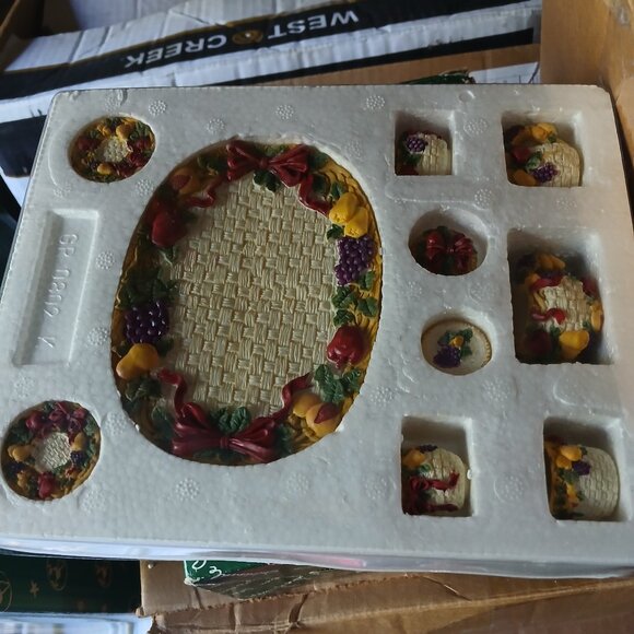 Vintage Della Robbia Decorative Mini Tea Set Fruit Design New - Picture 1 of 3